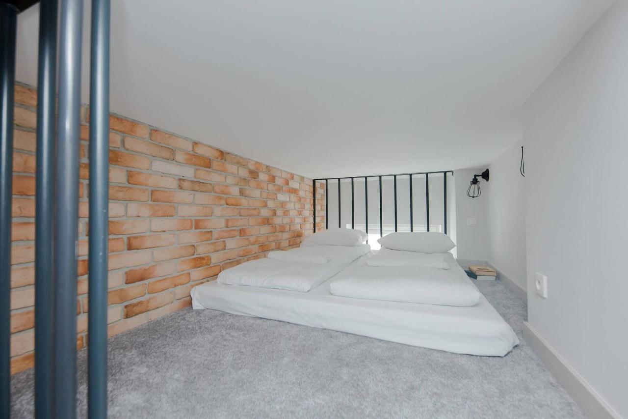 4 Eco Apart Chateau Jagiellonska 22 Warszawa Old Town Exteriér fotografie